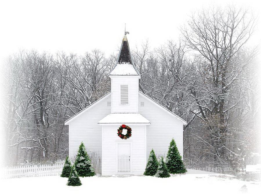 雪が降る田舎のクリスマス教会油絵